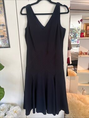 Ann Taylor Nacy V-Neck Sleeveless Midi Dress